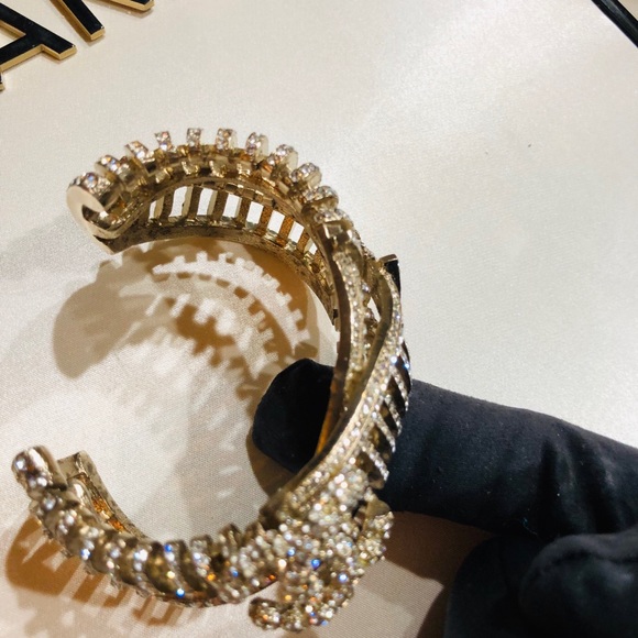 Chanel crystal double cuff - Picture 6 of 8